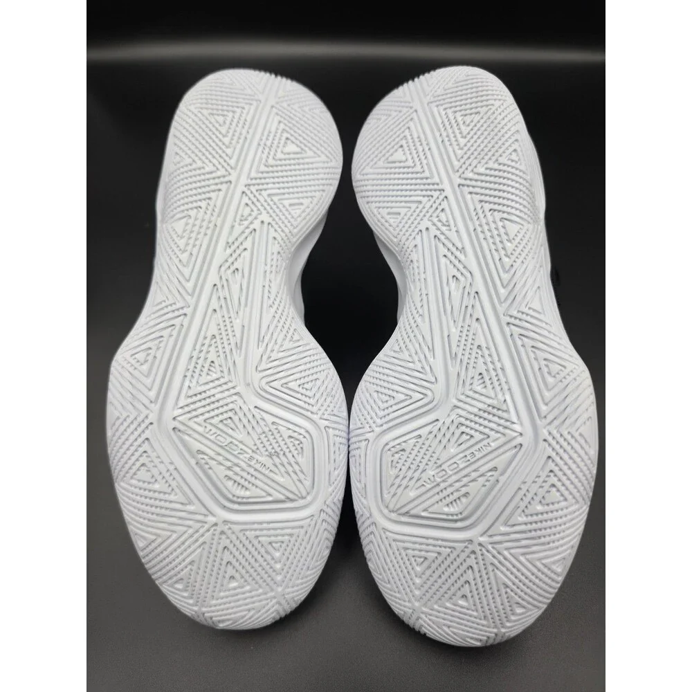 Nike Zoom HyperSpeed Court Black White Volleyball Shoes Men’s 8.5 Women’s 10